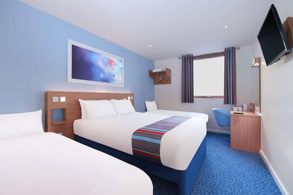 Travelodge Bromborough Порт-Санлайт Номер фото